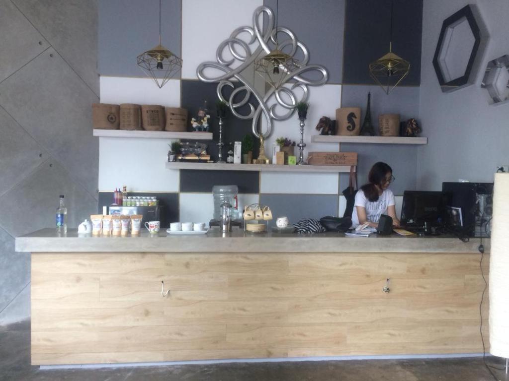 Hotel The Batik Bed And Coffee Bandung Esterno foto