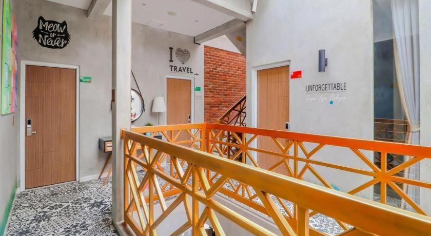 Hotel The Batik Bed And Coffee Bandung Esterno foto